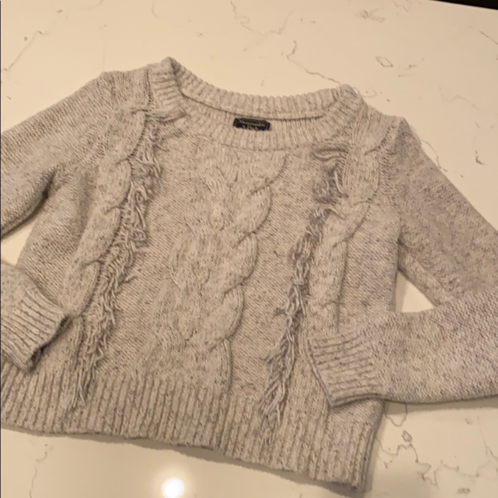 Crop Sweater - Like new